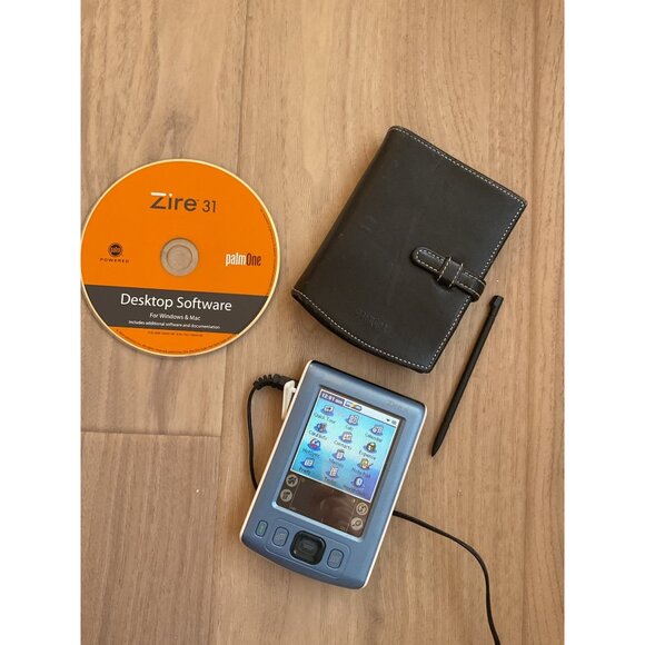 PalmOne Zire 31 Handheld PDA With Stylus Case Charger & Desktop Software CD - Picture 1 of 4